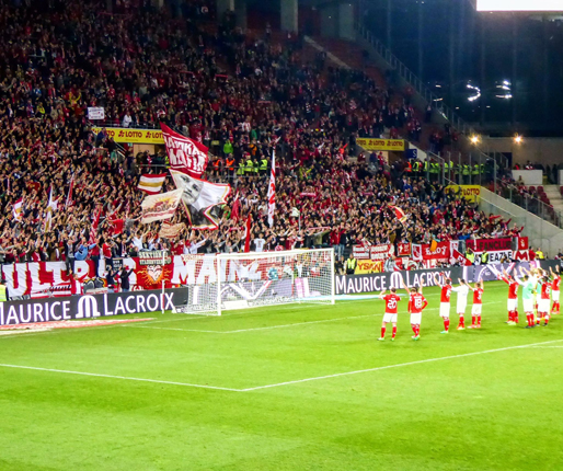 Nach dem Abpfiff im Stadion am Europakreisel gegen Leipzig