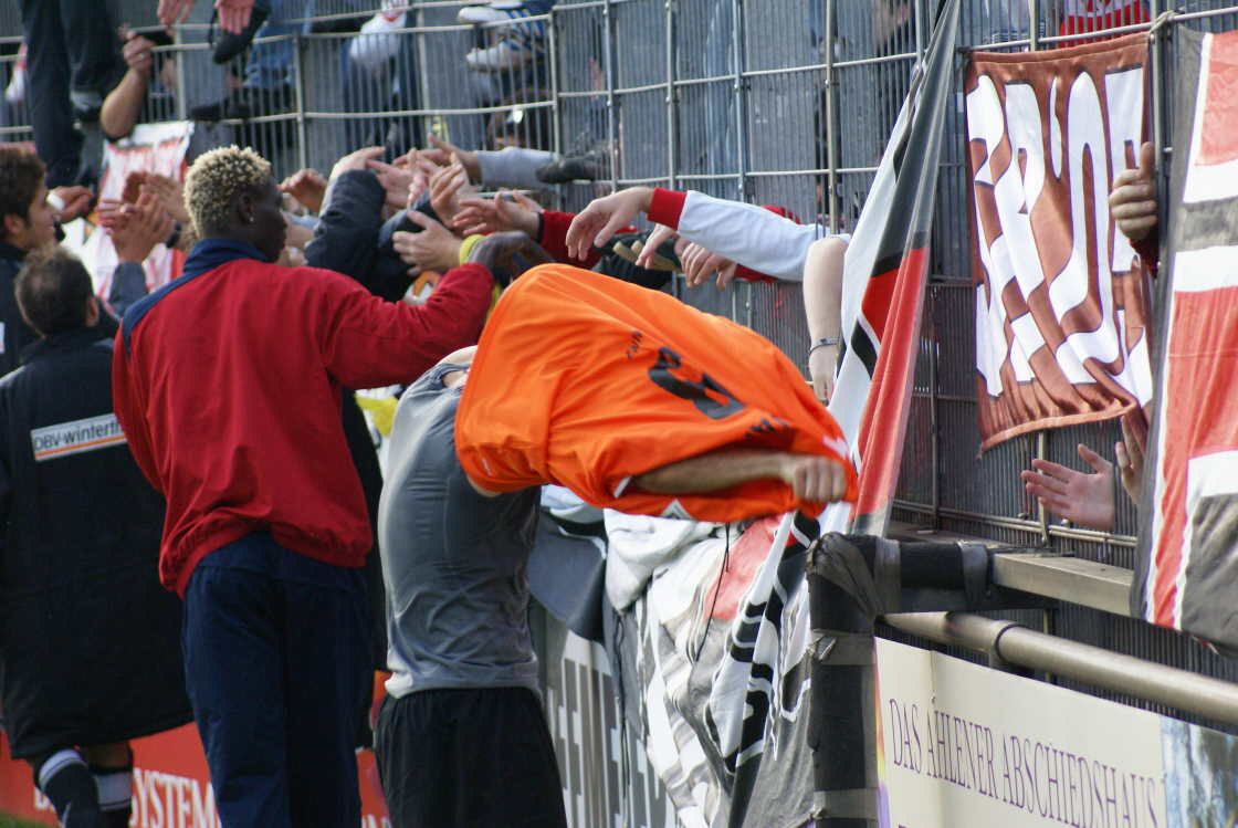 ahlen0102.jpg