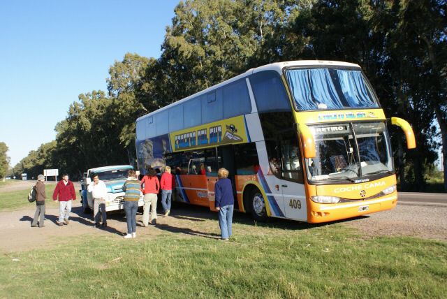 Luxus-Bus mit Problem: Motorschaden
