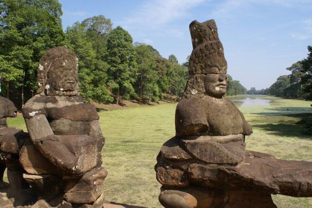 angkorthom0003.jpg